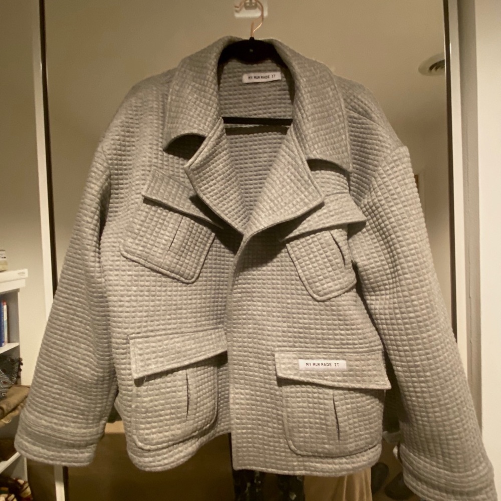 jacket - Picture 2 of 5